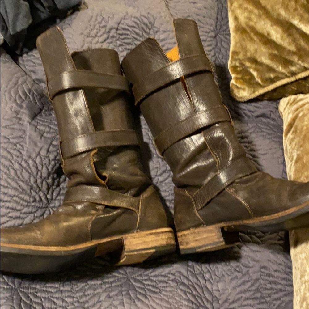 Fiorentini+Baker - Picture 2 of 8